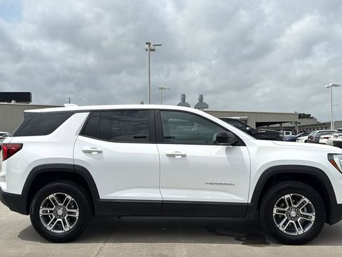 Used 2026 GMC Terrain Elevation FWD image 6