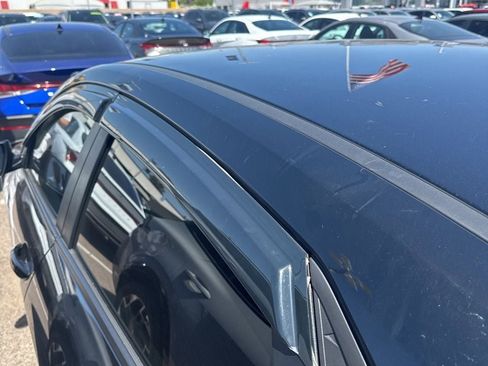 Used 2025 Hyundai Elantra SE image 7