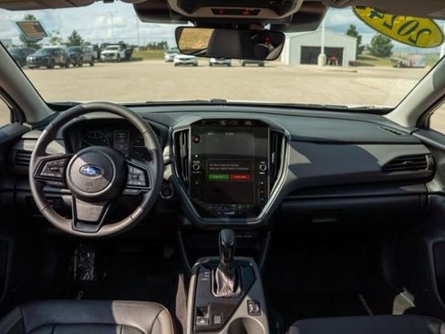 Used 2024 Subaru Crosstrek 2.5i Limited w/ Crosstrek Mirror Package AWD/4WD image 13