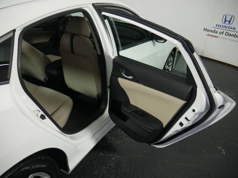 Used 2018 Honda Civic LX image 8