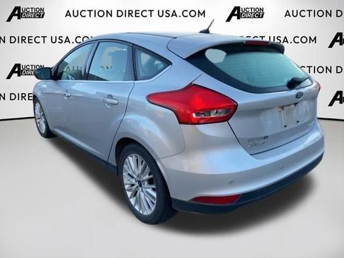 Used 2018 Ford Focus Titanium image 9