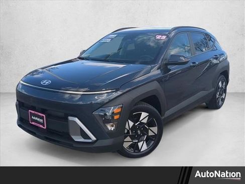 Used 2025 Hyundai Kona SEL image 1