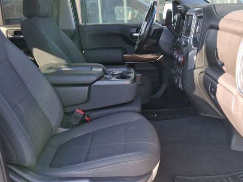 Used 2020 Chevrolet Silverado 1500 LT w/ Convenience Package image 9