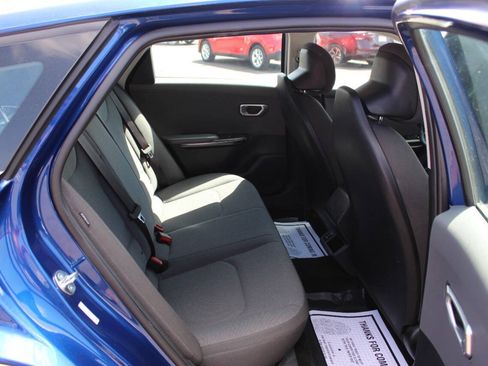 Used 2025 Kia K4 FWD image 11