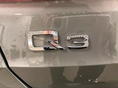 Used 2021 Audi Q3 2.0T Premium Plus w/ Premium Plus Package AWD/4WD image 8