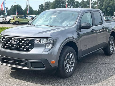 New 2026 Ford Maverick XLT w/ XLT Luxury Package AWD/4WD image 2
