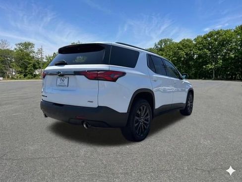 Used 2023 Chevrolet Traverse RS AWD/4WD image 9