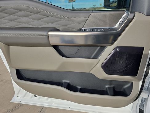 Used 2025 Ford F450 Platinum w/ Platinum Plus Package image 28