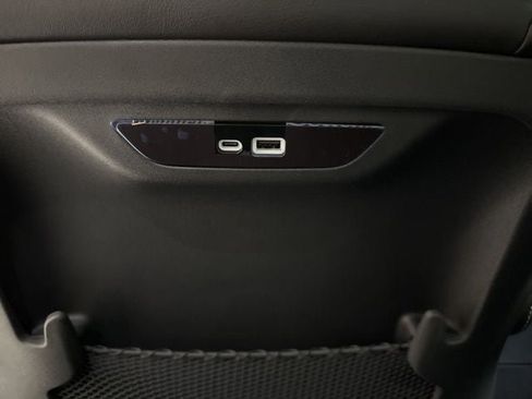 New 2026 Chrysler Pacifica Select w/ S Appearance Package image 38