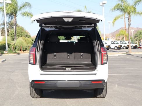 Used 2024 Chevrolet Suburban Z71 w/ Luxury Package AWD/4WD image 38