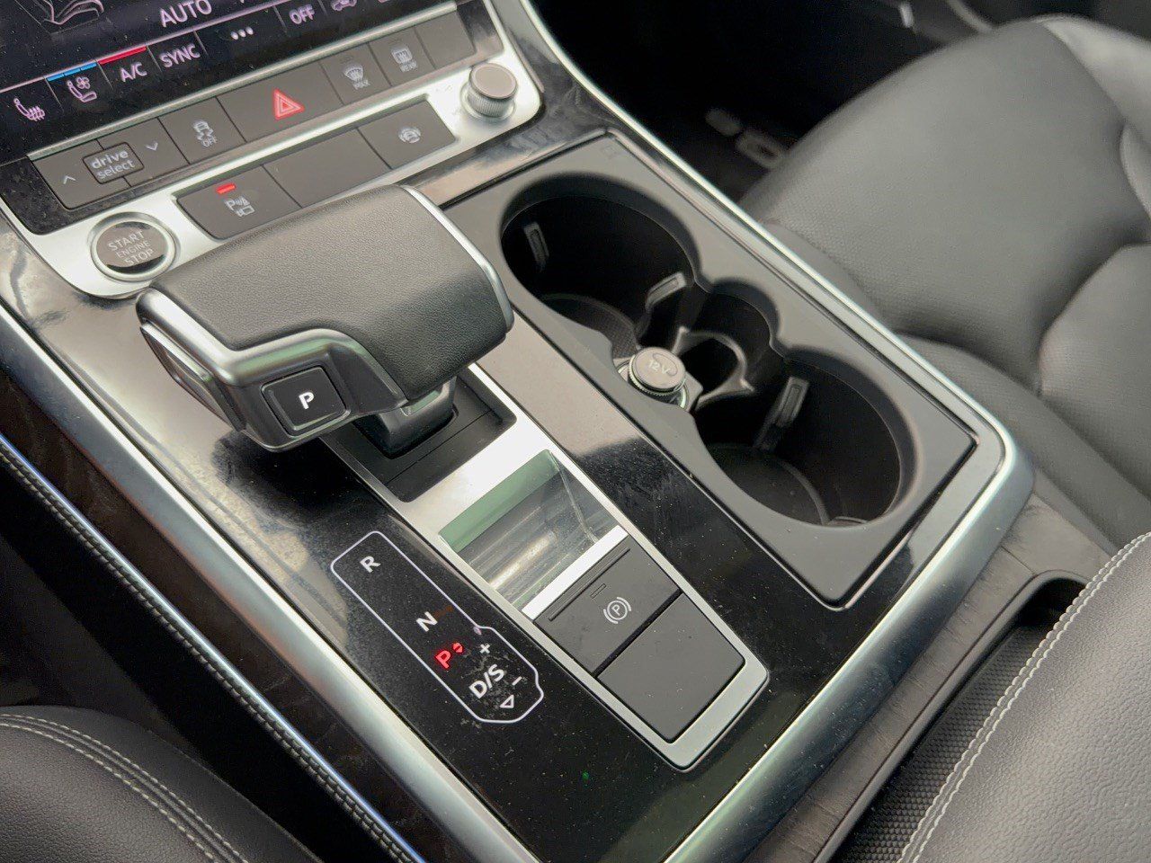 Used 2023 Audi Q8 Premium Plus w/ Premium Plus Package AWD/4WD image 21