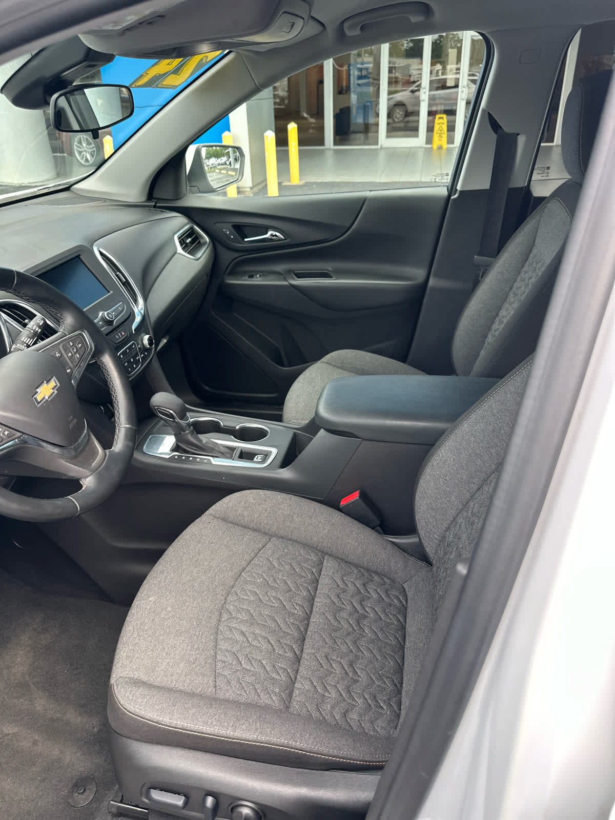Used 2024 Chevrolet Equinox LT FWD image 19