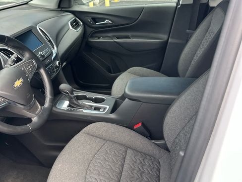 Used 2024 Chevrolet Equinox LT FWD image 19