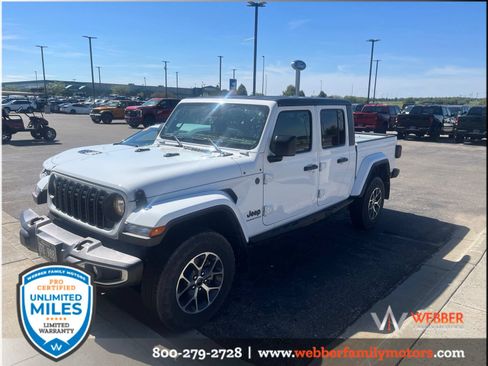 Used 2024 Jeep Gladiator Sport AWD/4WD image 1
