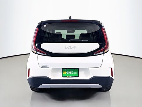 Used 2024 Kia Soul LX FWD image 8