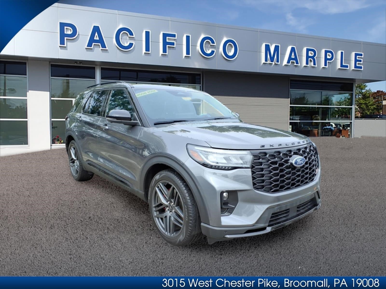 Certified 2025 Ford Explorer ST AWD/4WD image 1