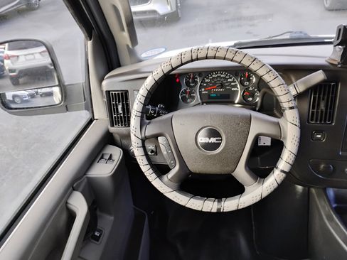 Used 2016 GMC Savana 2500 image 53