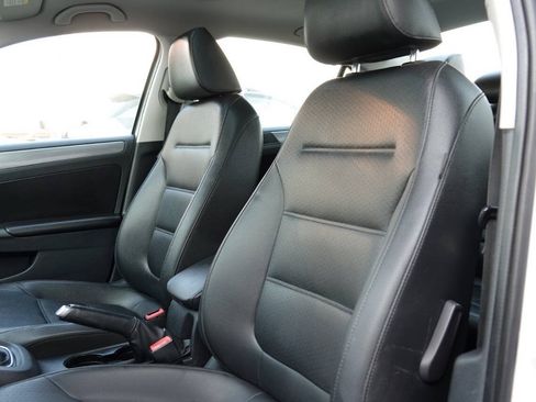 Used 2014 Volkswagen Jetta TDI FWD image 60