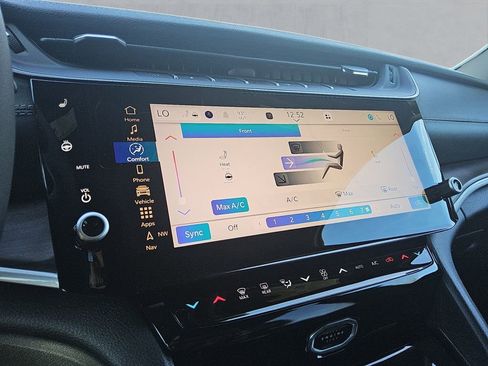 New 2026 Jeep Grand Cherokee L Limited w/ Limited Altitude Package image 20