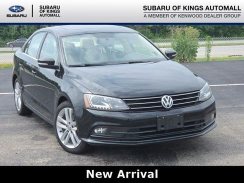 Used 2015 Volkswagen Jetta SEL FWD image 1