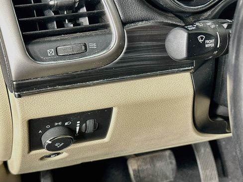Used 2019 Jeep Grand Cherokee Limited RWD image 17