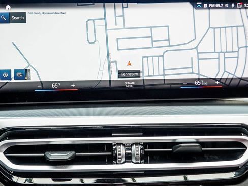 Used 2024 BMW M440i Convertible w/ Premium Package image 27