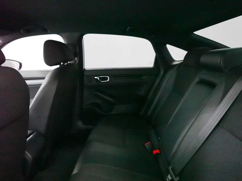 Used 2025 Honda Civic Sport image 26