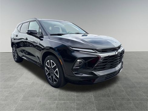 Used 2025 Chevrolet Blazer RS image 8