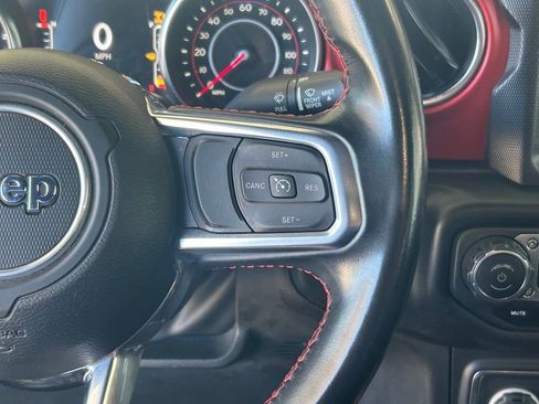 Used 2022 Jeep Wrangler Unlimited Rubicon image 38