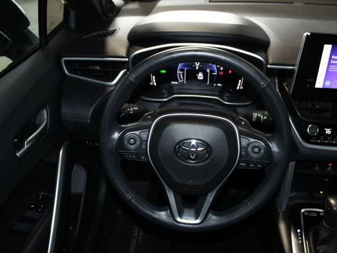 Used 2024 Toyota Corolla Cross AWD Hybrid w/ Convenience Package image 18