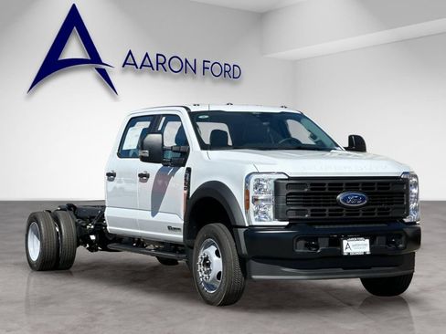 New 2026 Ford F550 4x4 Crew Cab image 7