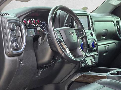 Used 2021 Chevrolet Silverado 1500 RST AWD/4WD image 9