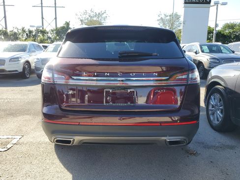 Used 2019 Lincoln Nautilus FWD image 5