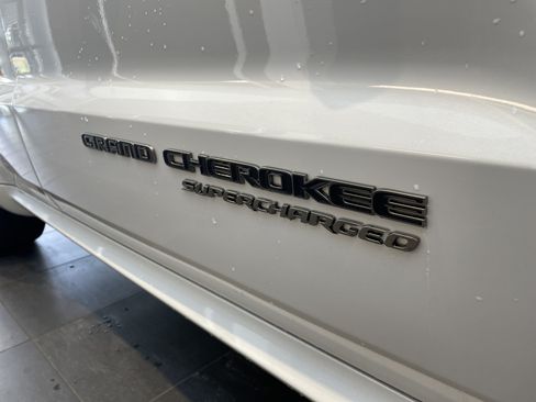 Used 2021 Jeep Grand Cherokee Trackhawk AWD/4WD image 42
