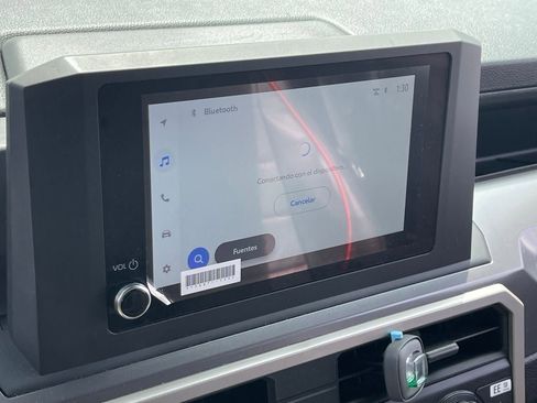 Used 2025 Toyota Tacoma TRD Off-Road image 8