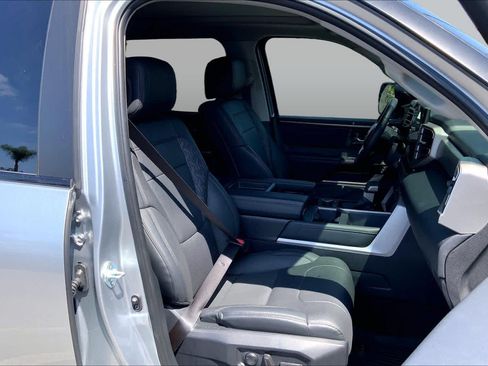 Used 2024 Toyota Tundra Limited AWD/4WD image 8