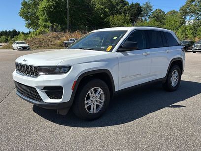Used 2023 Jeep Grand Cherokee Laredo