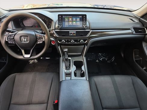 Used 2018 Honda Accord EX image 10