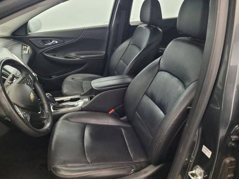 Used 2018 Chevrolet Malibu LT w/ Leather Package FWD image 17
