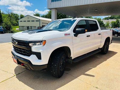 Used 2023 Chevrolet Silverado 1500 LT Trail Boss w/ Protection Package image 9