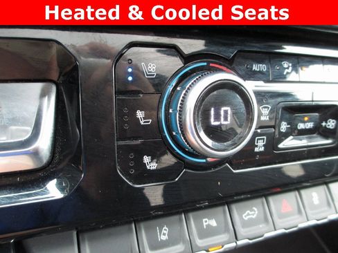 Certified 2024 GMC Sierra 2500 AT4 w/ AT4 Premium Plus Package image 17