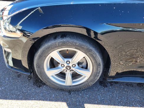 Used 2022 Ford Mustang Coupe image 20