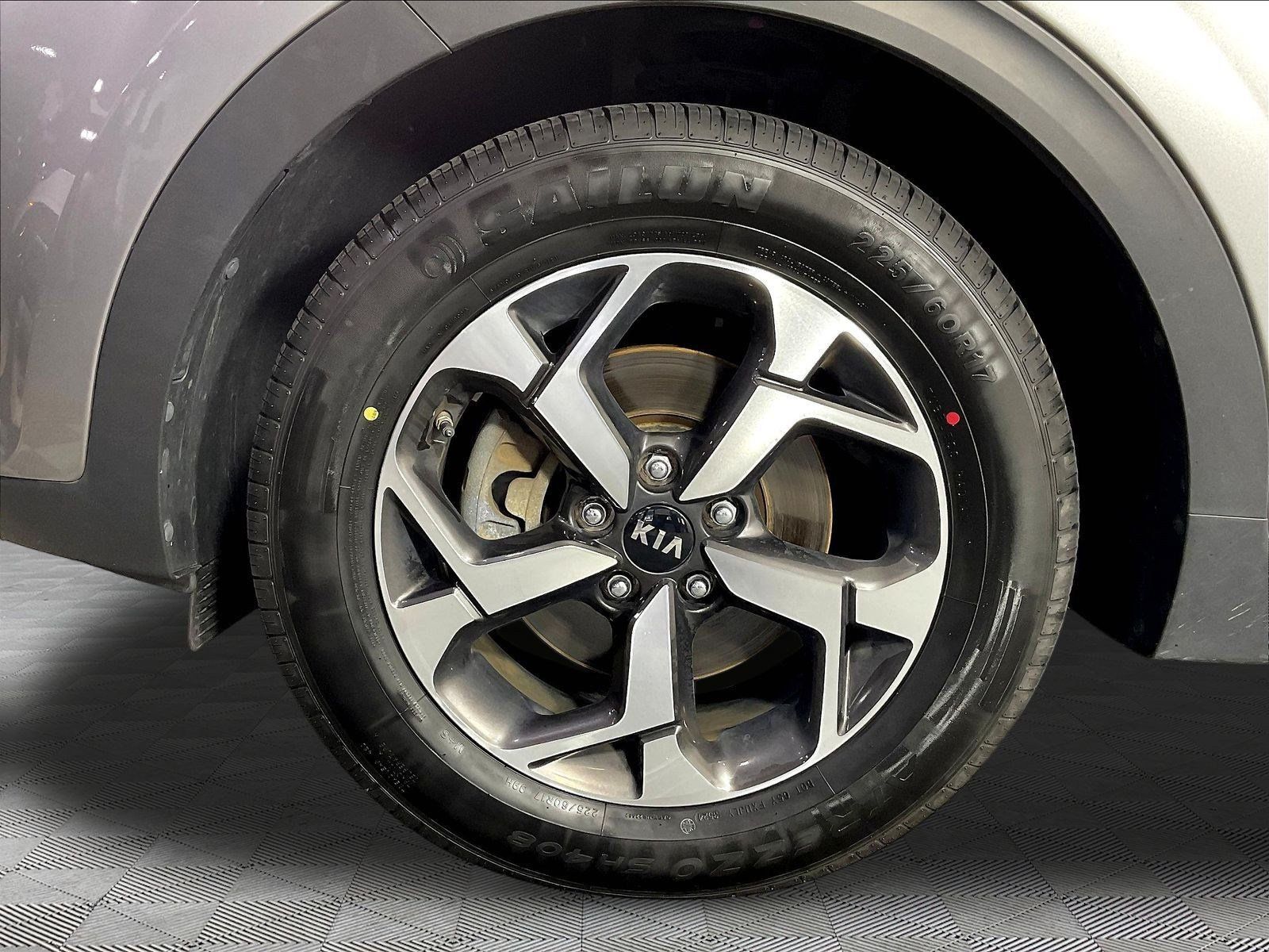 Used 2020 Kia Sportage LX FWD image 33