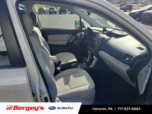 Used 2014 Subaru Forester 2.5i AWD/4WD image 11