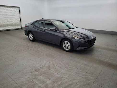 Used 2023 Hyundai Elantra SE FWD image 11