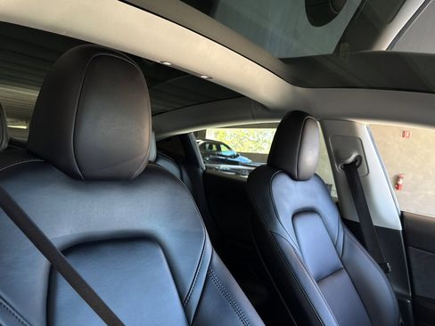 Used 2023 Tesla Model 3 Standard Range image 24