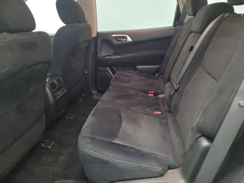 Used 2016 Nissan Pathfinder S AWD/4WD image 18