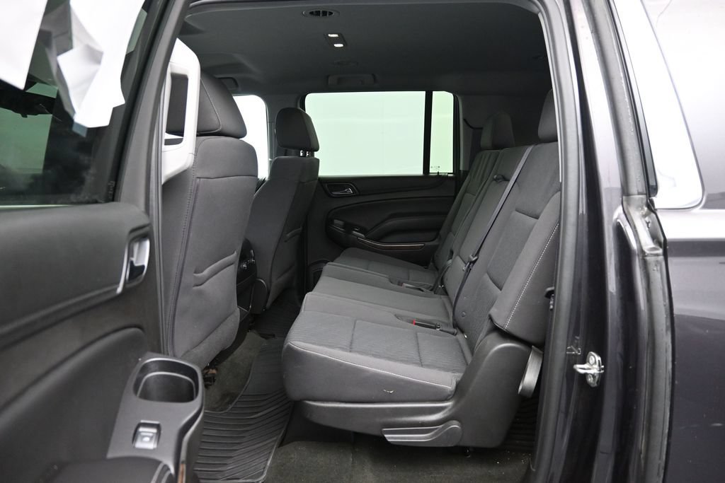 Used 2016 Chevrolet Suburban LS RWD image 23
