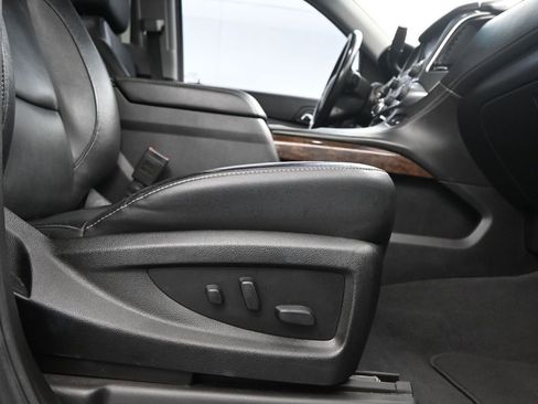 Used 2019 Chevrolet Tahoe LT image 15