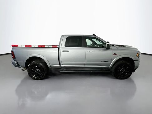 Used 2023 RAM 2500 Limited w/ Night Edition AWD/4WD image 8